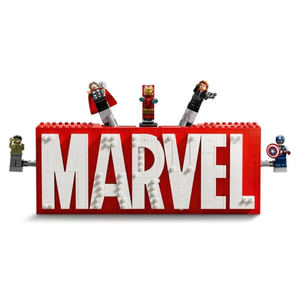 MARVEL Logo & Minifigures