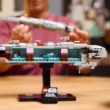DisneyBuff.com LEGO Star Wars Home One Starcruiser Build