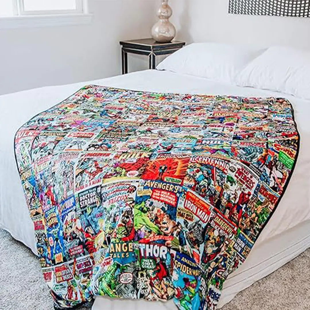 DisneyBuff.com Marvel Comics Oversized Fleece Throw Blanket Bed